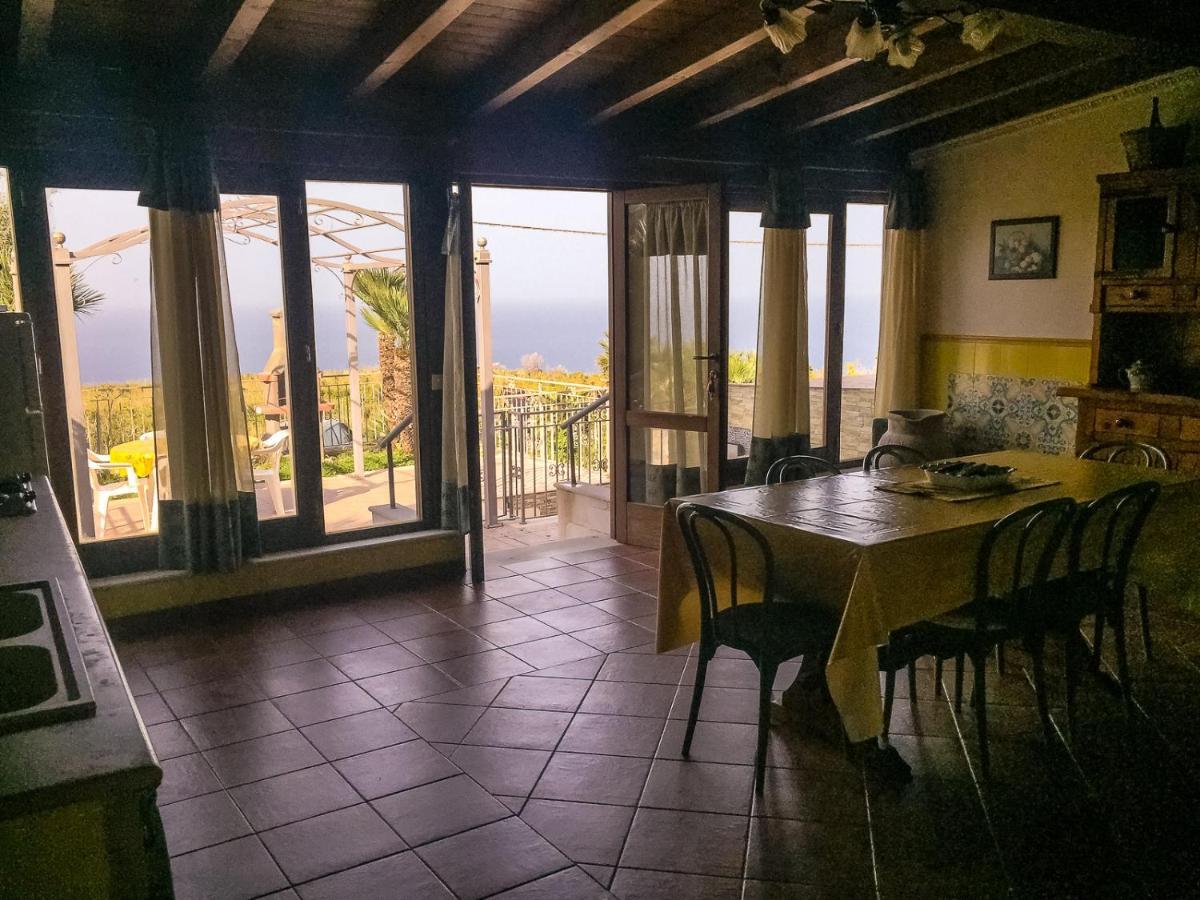 Villa Venere Con Vista Sul Mare 산비토로카포 외부 사진